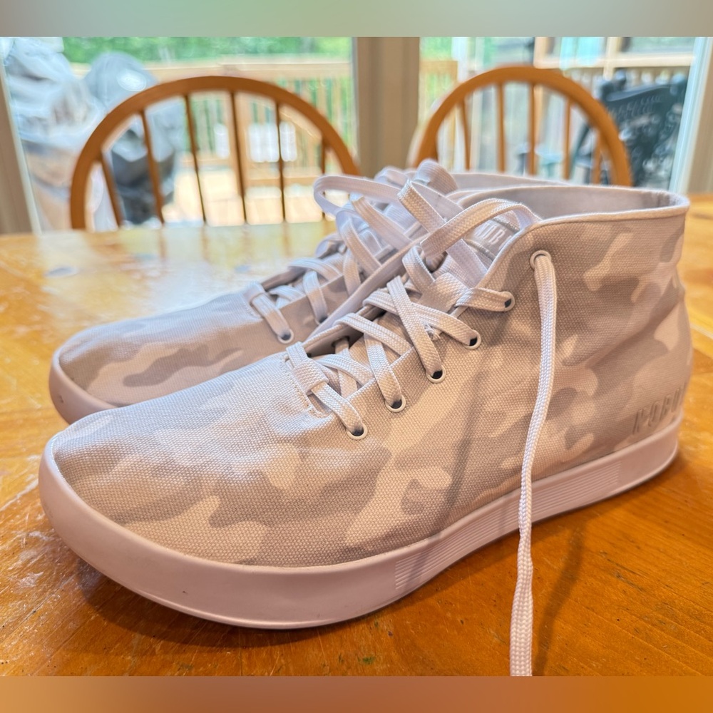 Nobull Canvas trainers men’s size 10.5 Artic camo workout